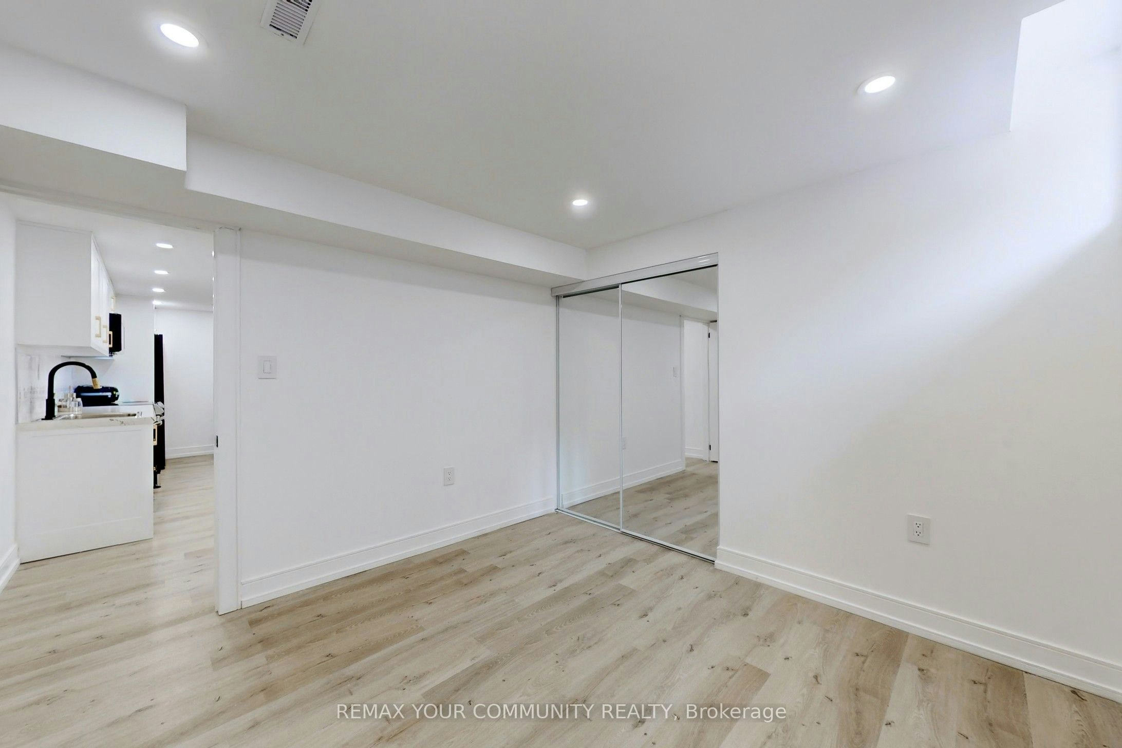 90 Tamarac Trail, Aurora, ON, L4G 5S1 - 18