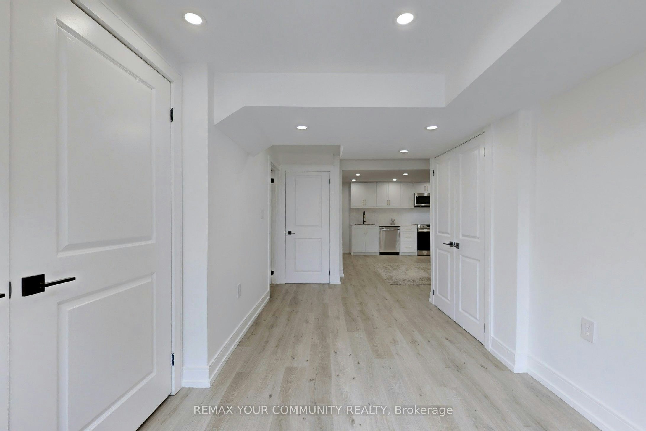 90 Tamarac Trail, Aurora, ON, L4G 5S1 - 6