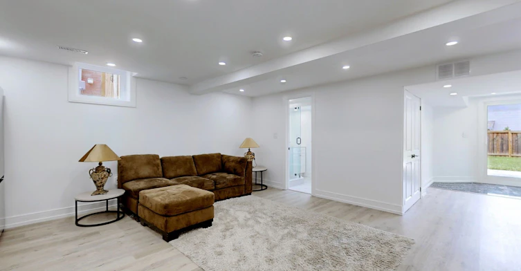 90 Tamarac Trail, Aurora, ON, L4G 5S1 - 8