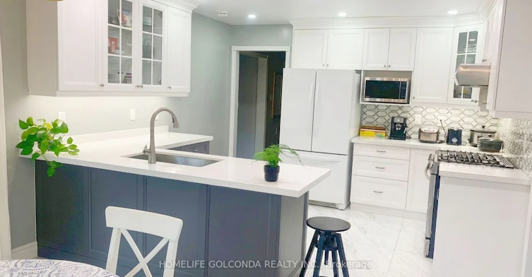 upper-55 Leighland Drive, Markham, ON, L3R 7R8 - 3