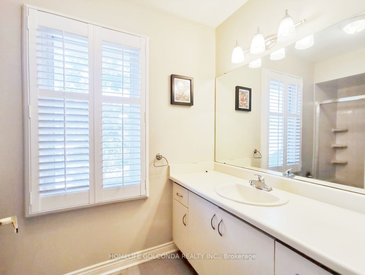 upper-55 Leighland Drive, Markham, ON, L3R 7R8 - 9
