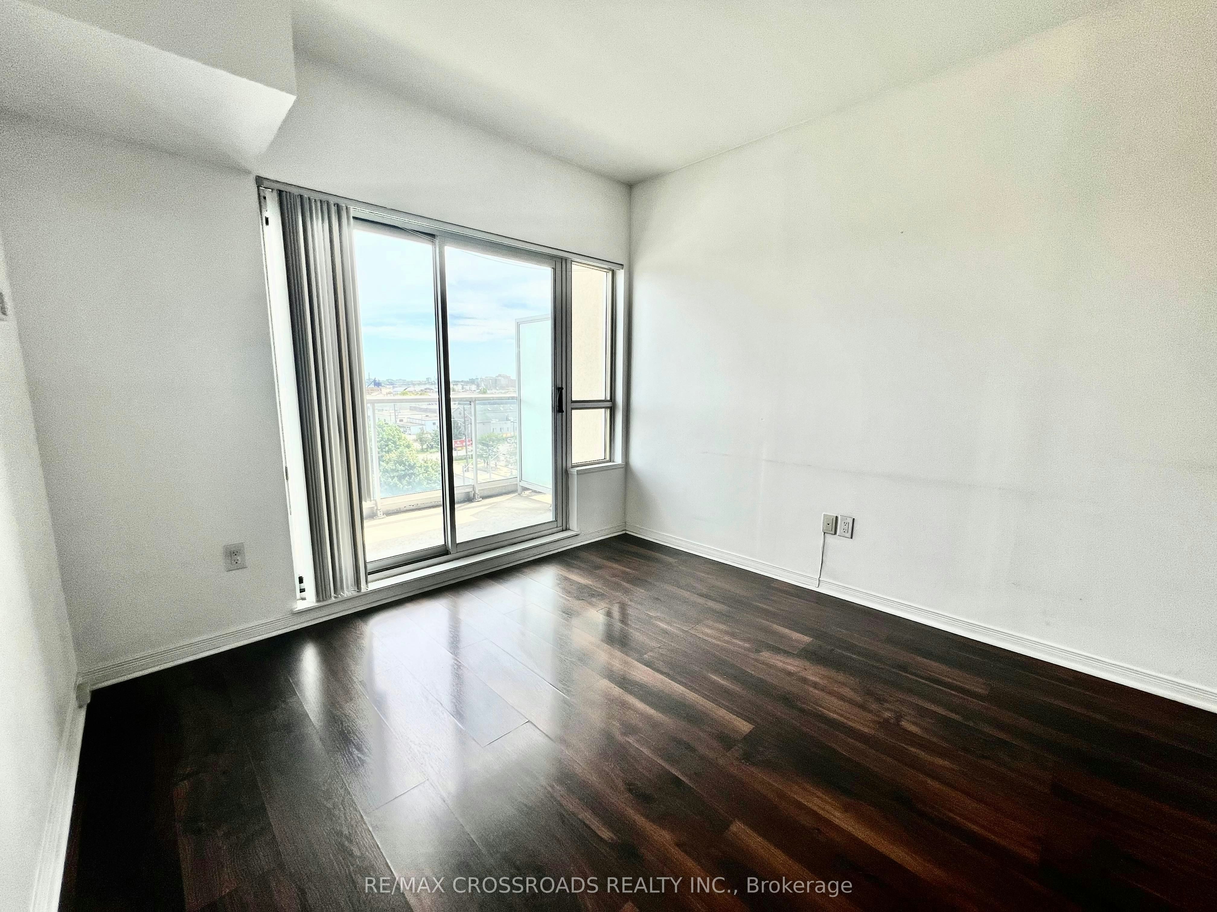 803-4600 Steeles Avenue E, Toronto, ON, L3R 5J1 - 5