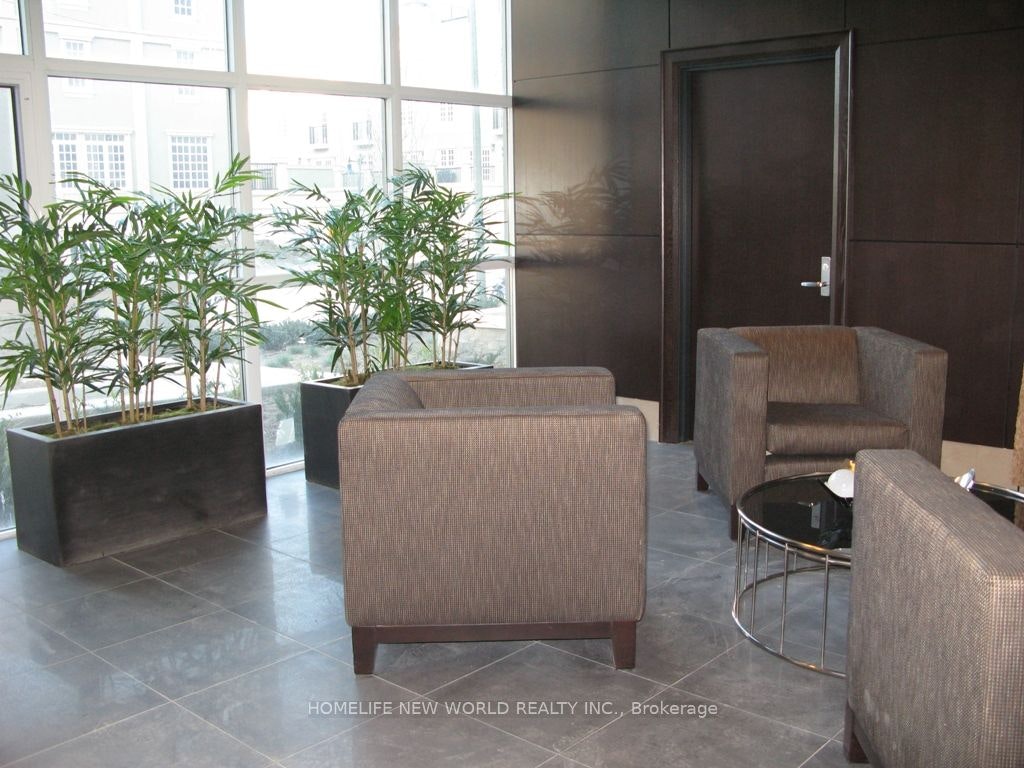 313-21 Upper Duke Crescent, Markham, ON, L6G 0B7 - 2