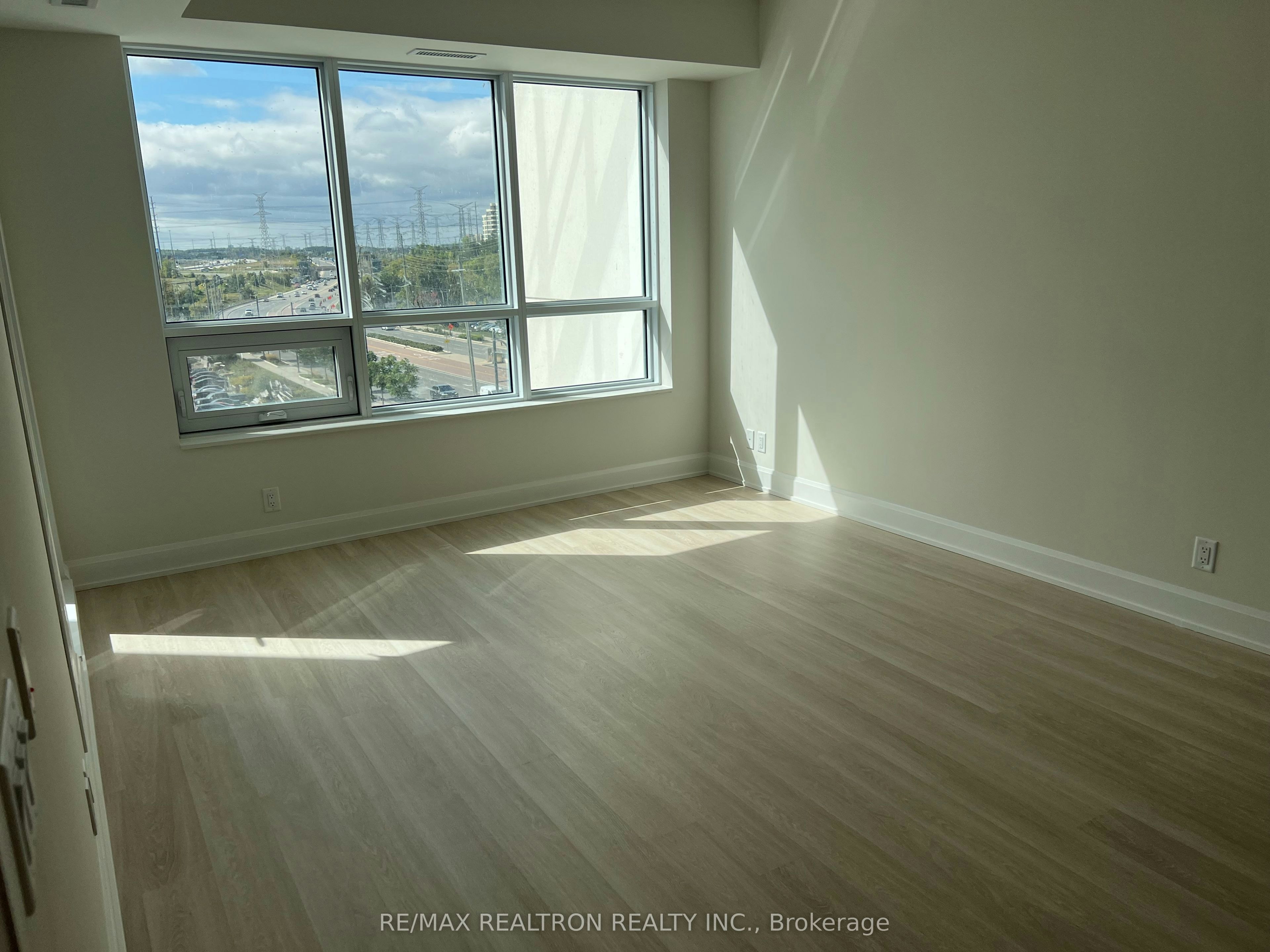 510-12 Gandhi Lane, Markham, ON, L3T 0G8 - 2