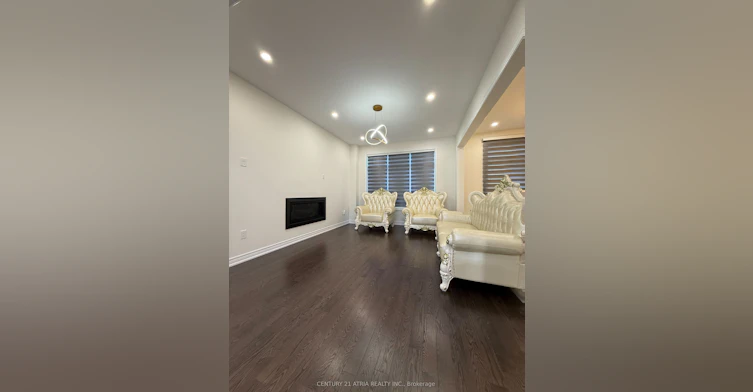 345 Silk Twist Drive, East Gwillimbury, ON, L9N 1R8 - 3