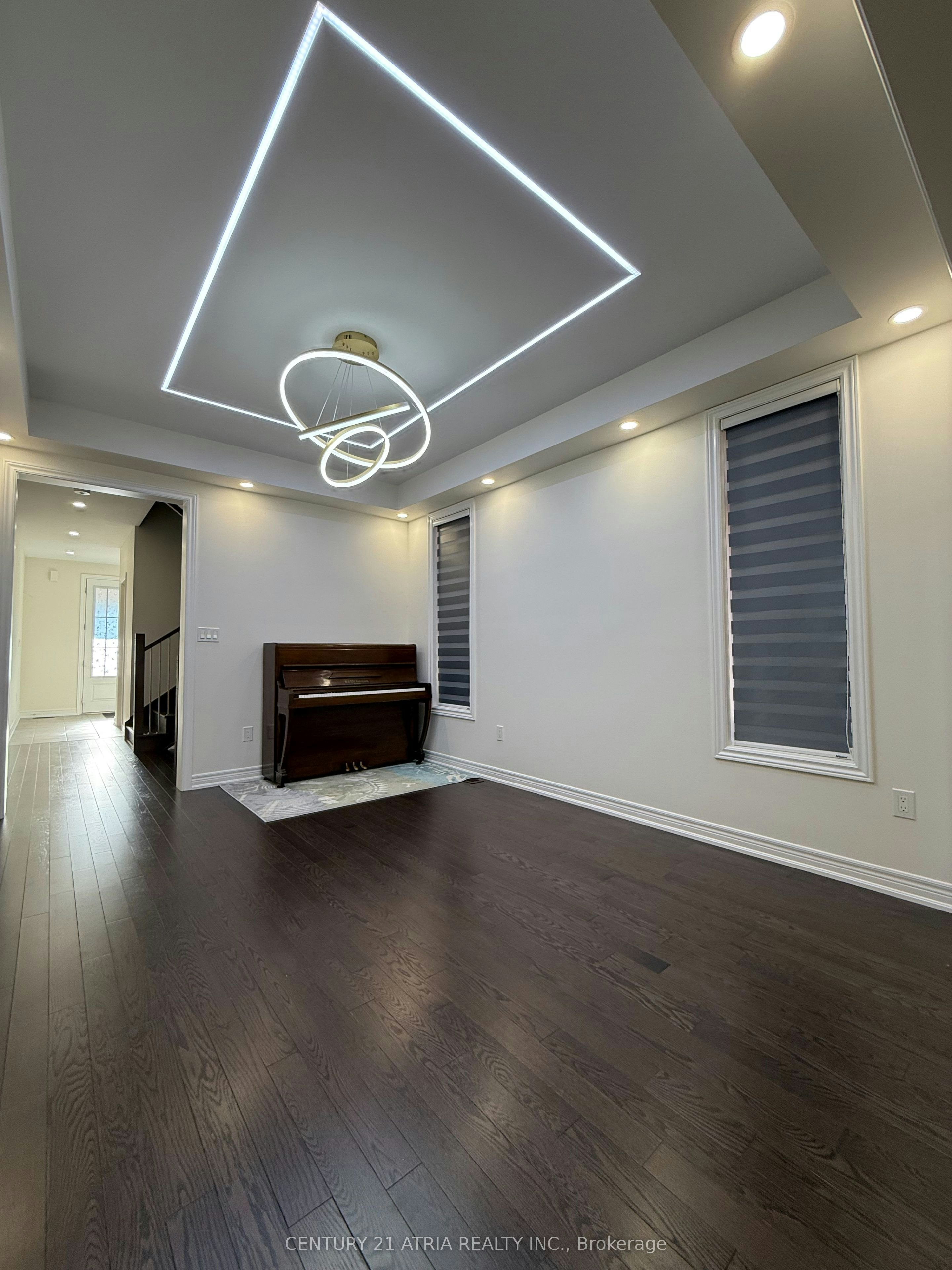 345 Silk Twist Drive, East Gwillimbury, ON, L9N 1R8 - 4