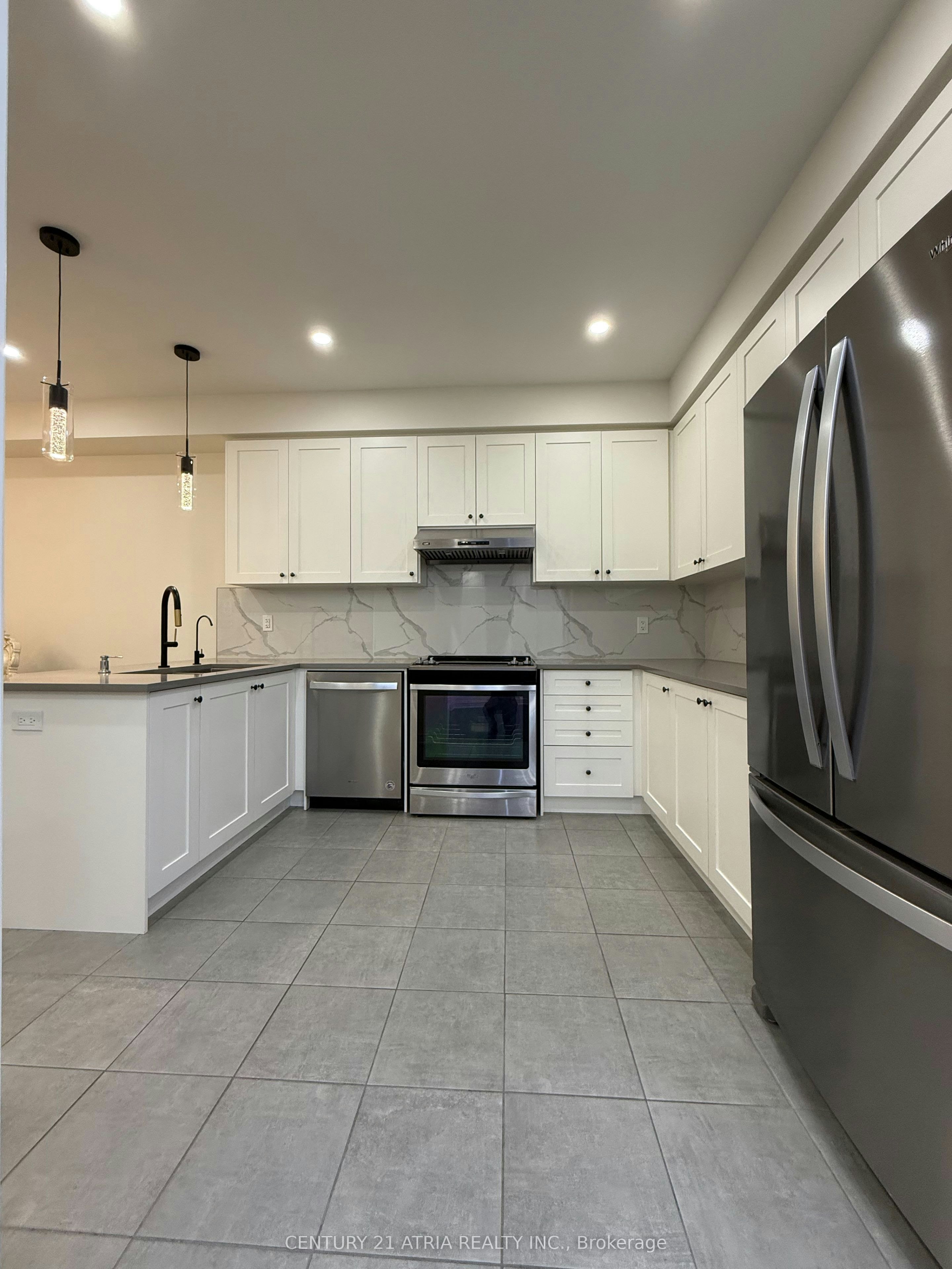 345 Silk Twist Drive, East Gwillimbury, ON, L9N 1R8 - 5