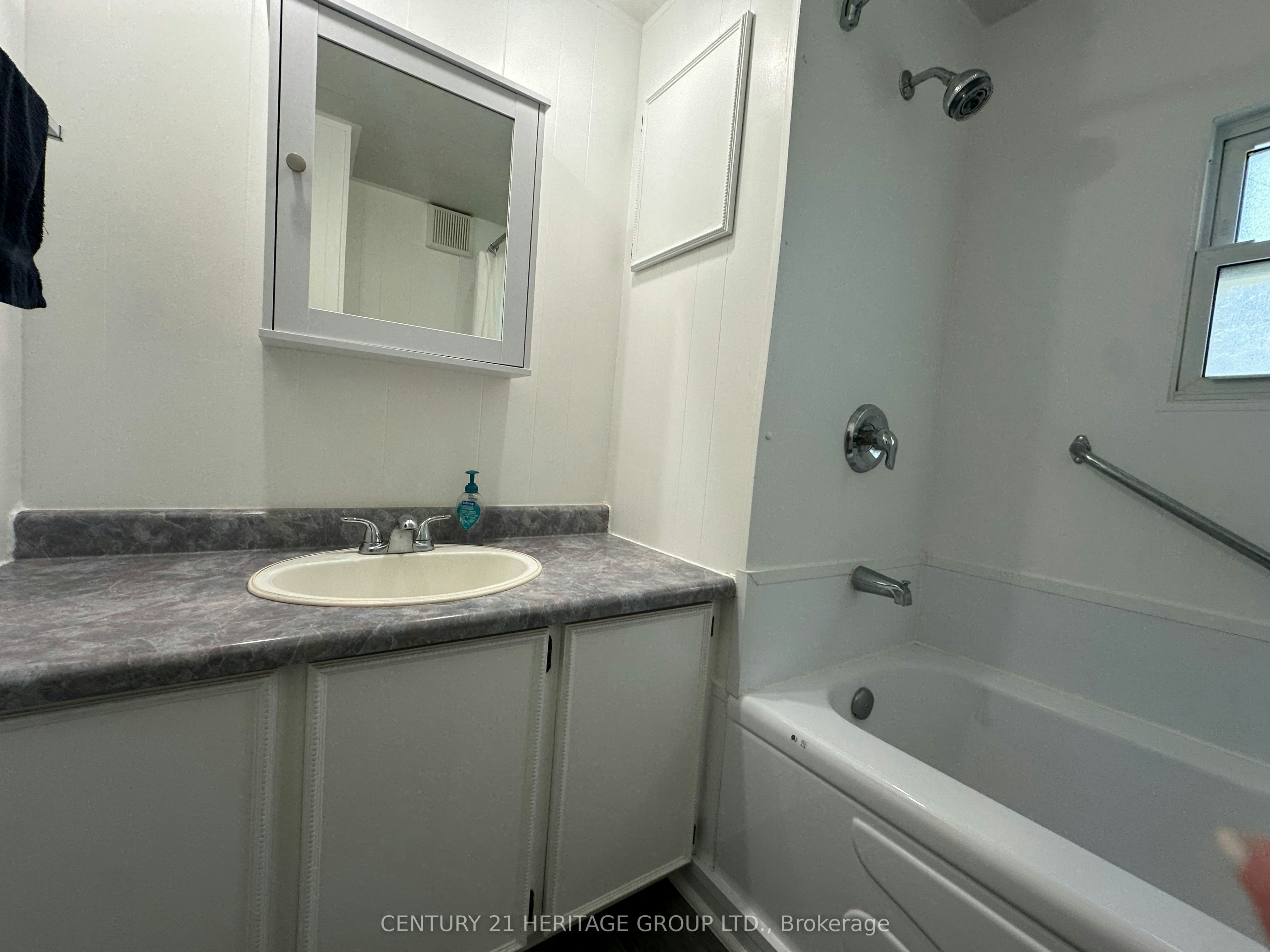 11 Maple Court, Innisfil, ON, L9S 1N9 - 21