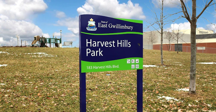 16 Thatcher Crescent, East Gwillimbury, ON, L9N 0B8 - 17
