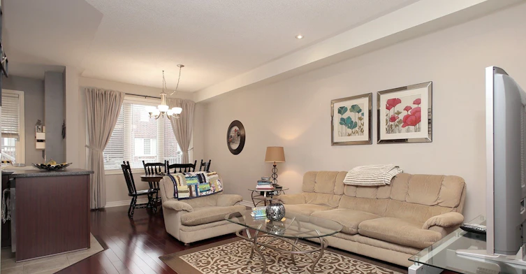 16 Thatcher Crescent, East Gwillimbury, ON, L9N 0B8 - 3
