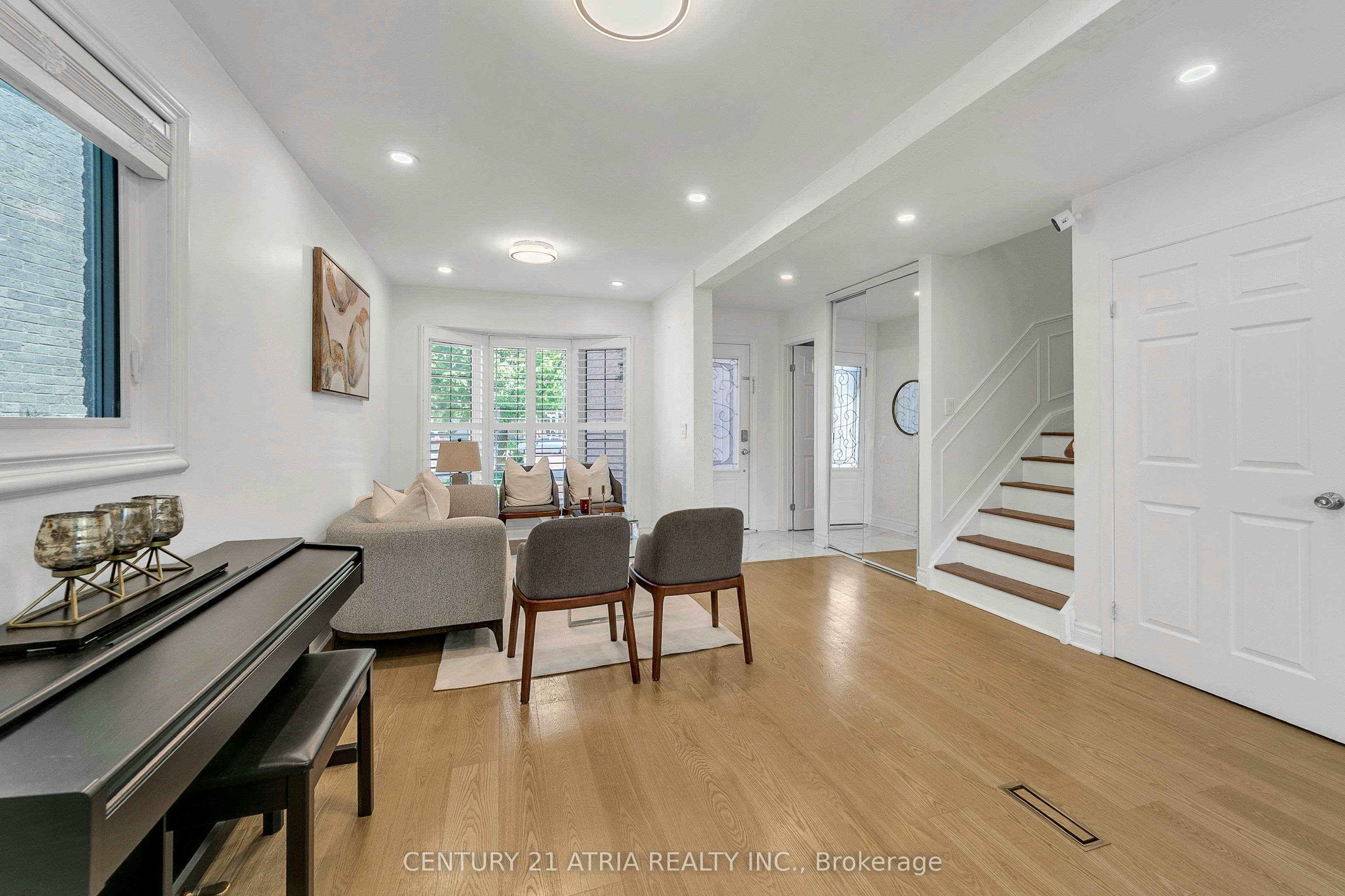10 Park Ln Circle, Richmond Hill, ON, L4C 6S8 - 12