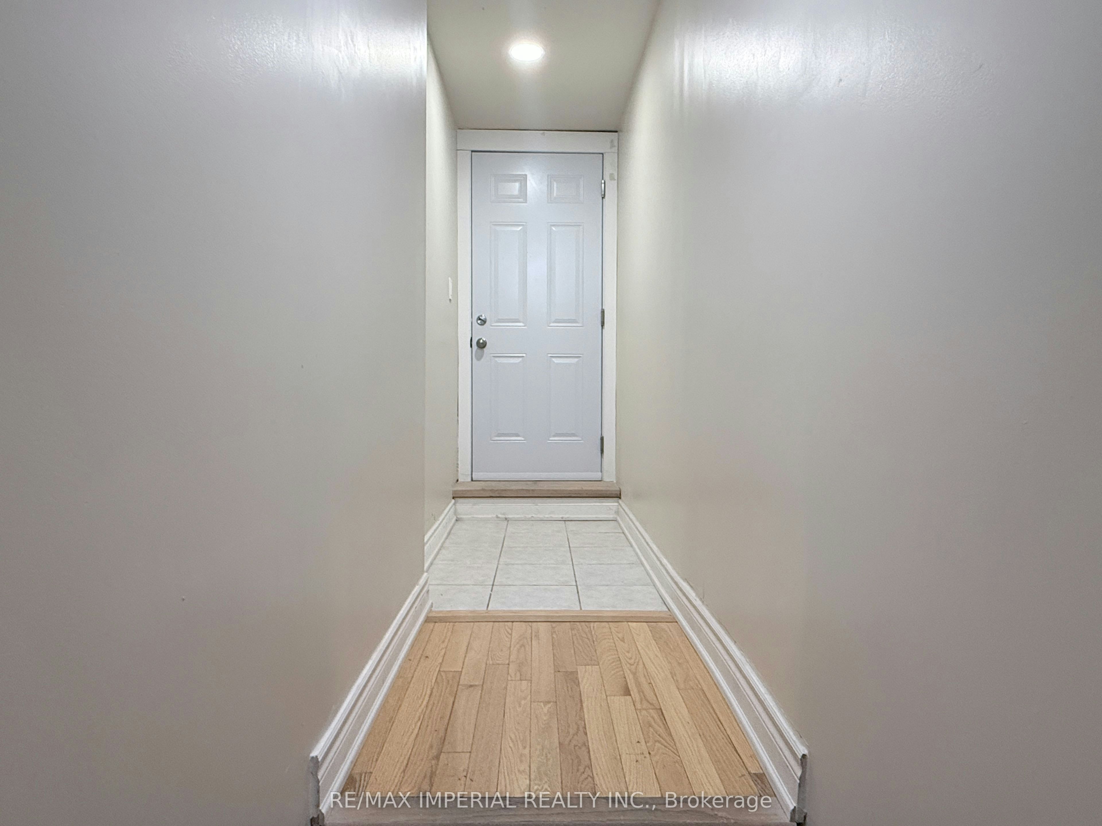 17 Deerwood Crescent, Richmond Hill, ON, L4E 4B8 - 4