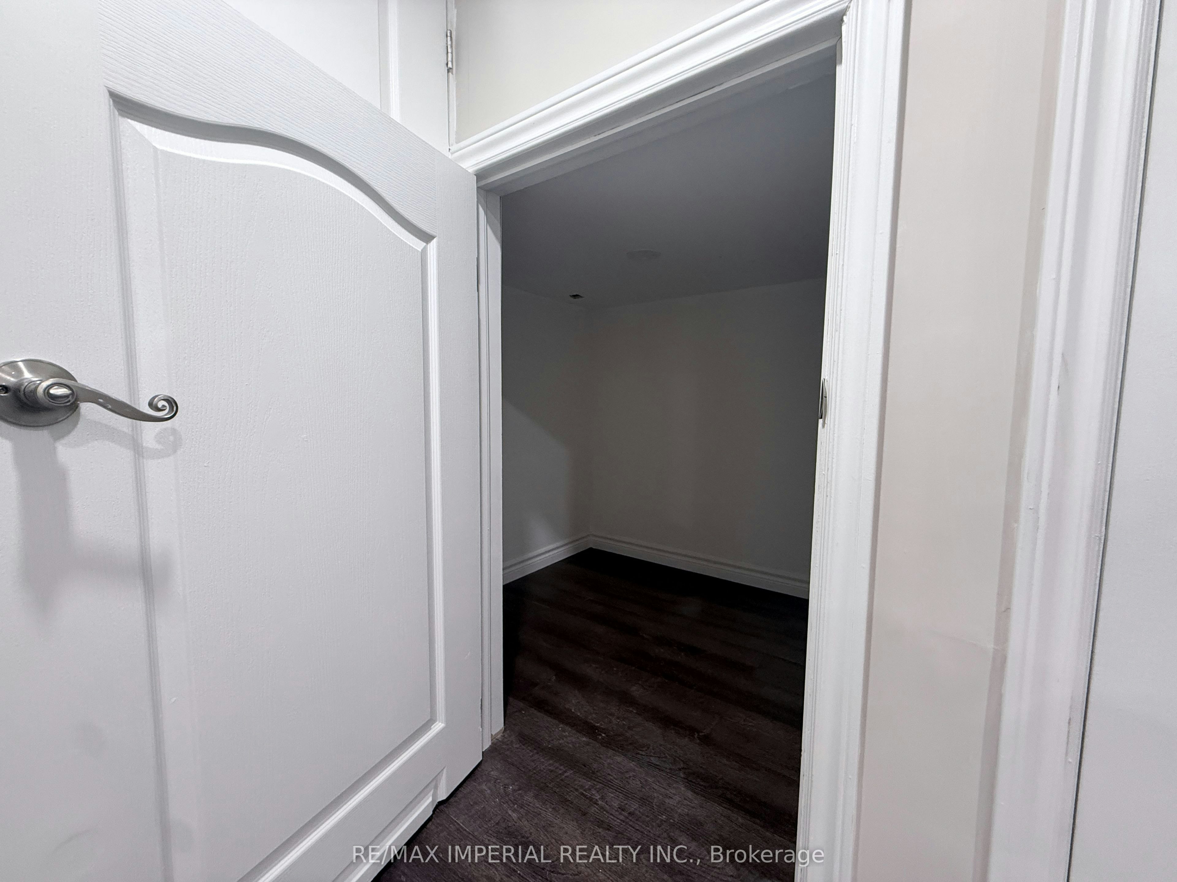 17 Deerwood Crescent, Richmond Hill, ON, L4E 4B8 - 24