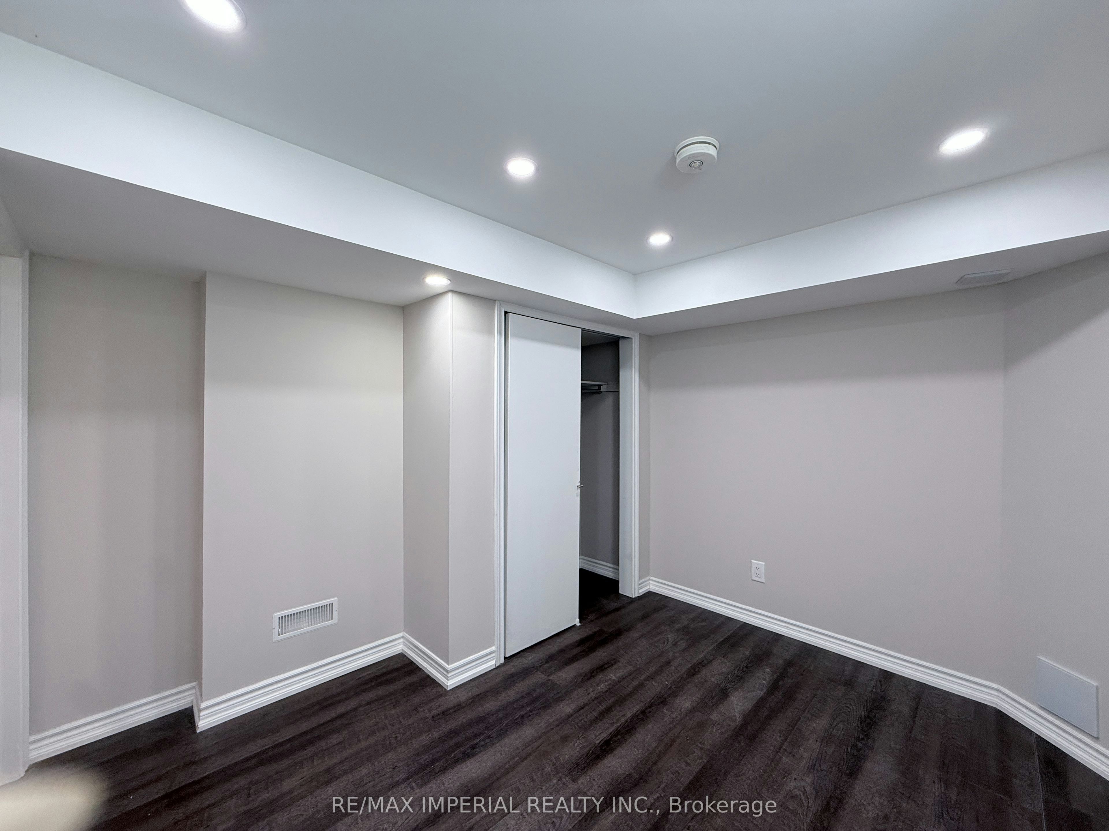 17 Deerwood Crescent, Richmond Hill, ON, L4E 4B8 - 20