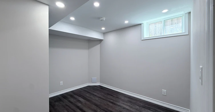 17 Deerwood Crescent, Richmond Hill, ON, L4E 4B8 - 18