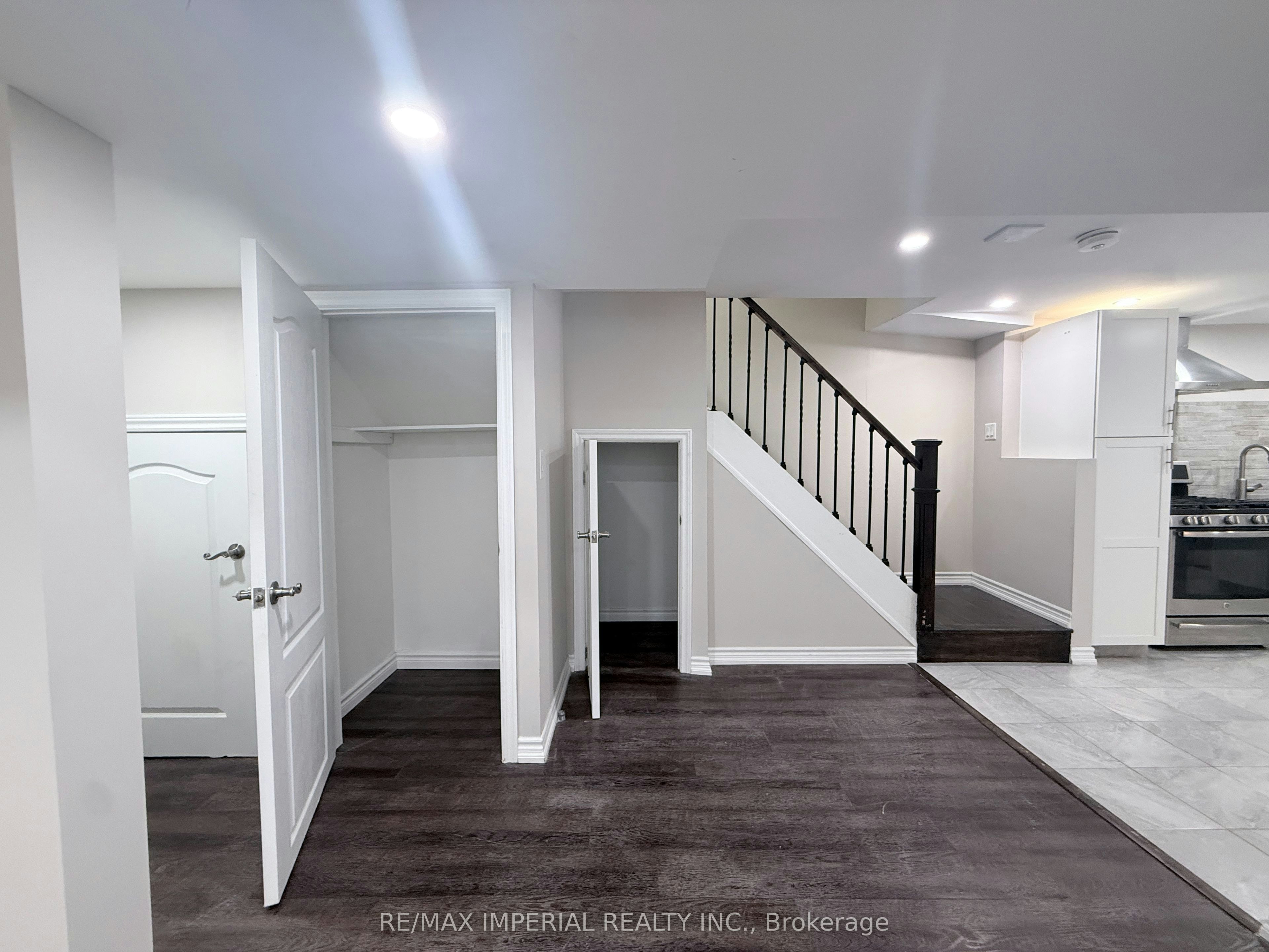 17 Deerwood Crescent, Richmond Hill, ON, L4E 4B8 - 23