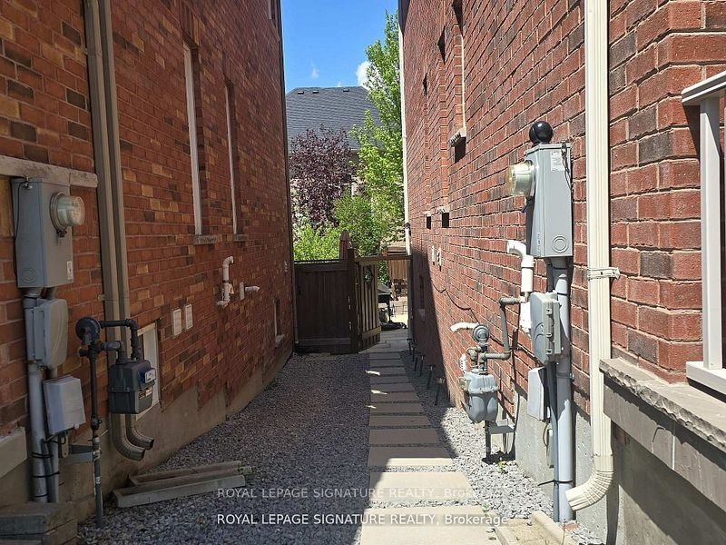 Basement Studio-24 Homerton Avenue, Richmond Hill, ON, L4E 3N2 - 9