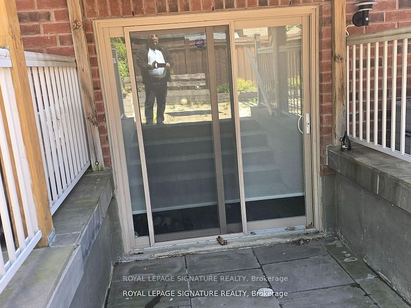 Basement Studio-24 Homerton Avenue, Richmond Hill, ON, L4E 3N2 - 6