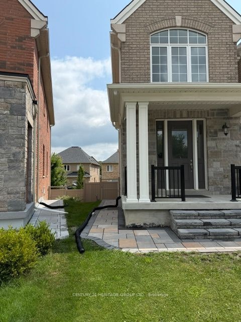 23 Goldeneye Drive, East Gwillimbury, ON, L9N 0S6 - 2
