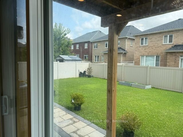 23 Goldeneye Drive, East Gwillimbury, ON, L9N 0S6 - 12