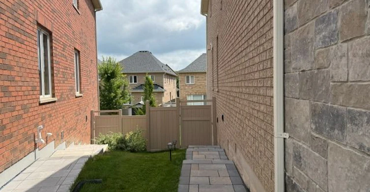 23 Goldeneye Drive, East Gwillimbury, ON, L9N 0S6 - 3