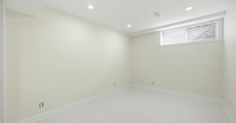 D-9611 Keele Street, Vaughan, ON, L6A 1M1 - 5