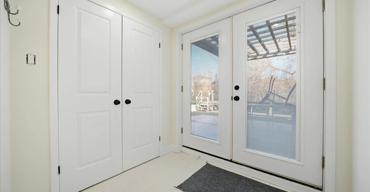 D-9611 Keele Street, Vaughan, ON, L6A 1M1 - 4