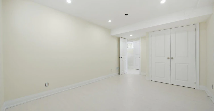 D-9611 Keele Street, Vaughan, ON, L6A 1M1 - 3