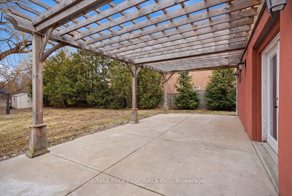 D-9611 Keele Street, Vaughan, ON, L6A 1M1 - 11