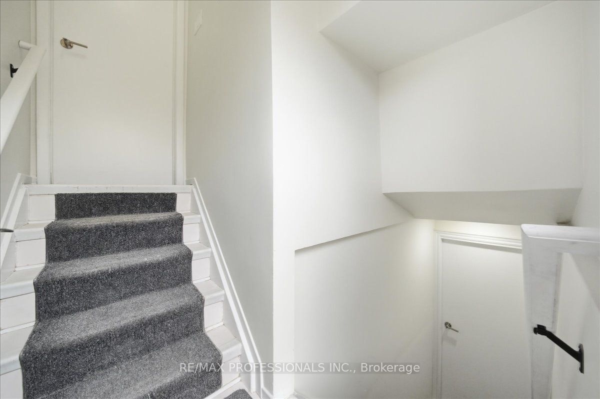 C-9611 Keele Street, Vaughan, ON, L6A 1M1 - 2