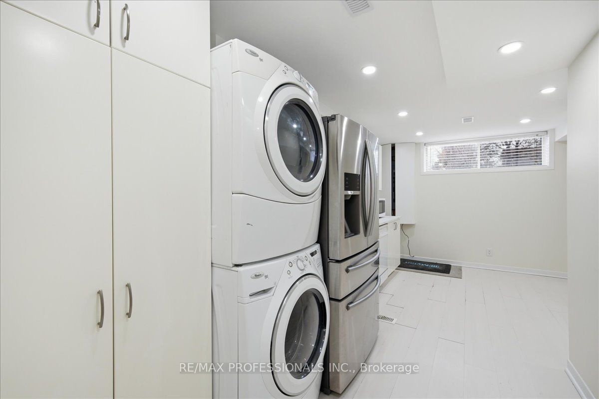C-9611 Keele Street, Vaughan, ON, L6A 1M1 - 11