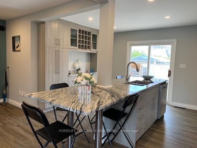 240 Pine Beach Drive, Georgina, ON, L4P 2B5