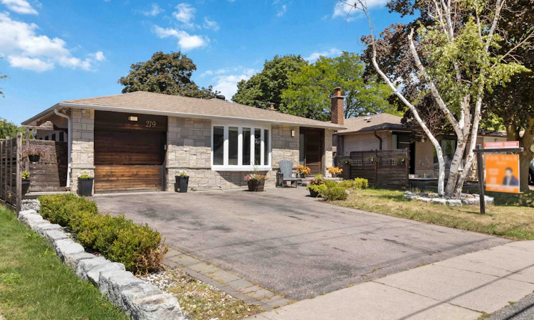 219 Bay Thorn Drive