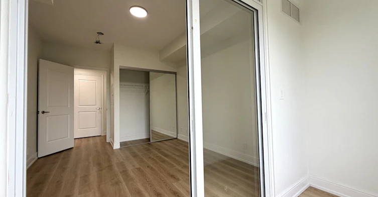 214-9235 Jane Street, Vaughan, ON, L6A 0J8 - 21