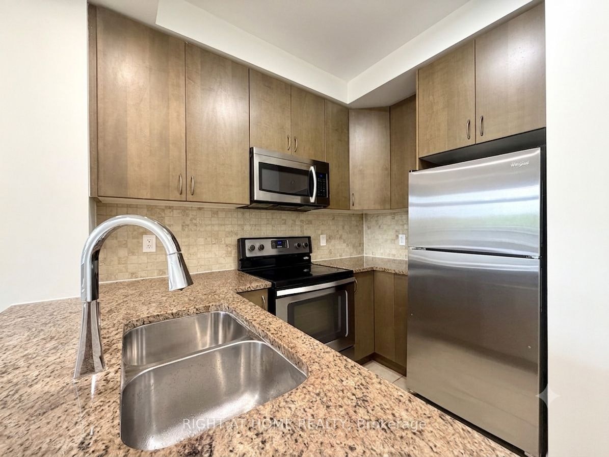 214-9235 Jane Street, Vaughan, ON, L6A 0J8 - 8