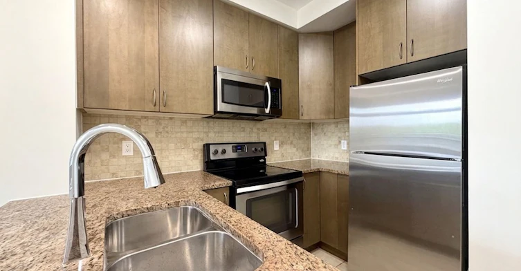 214-9235 Jane Street, Vaughan, ON, L6A 0J8 - 8