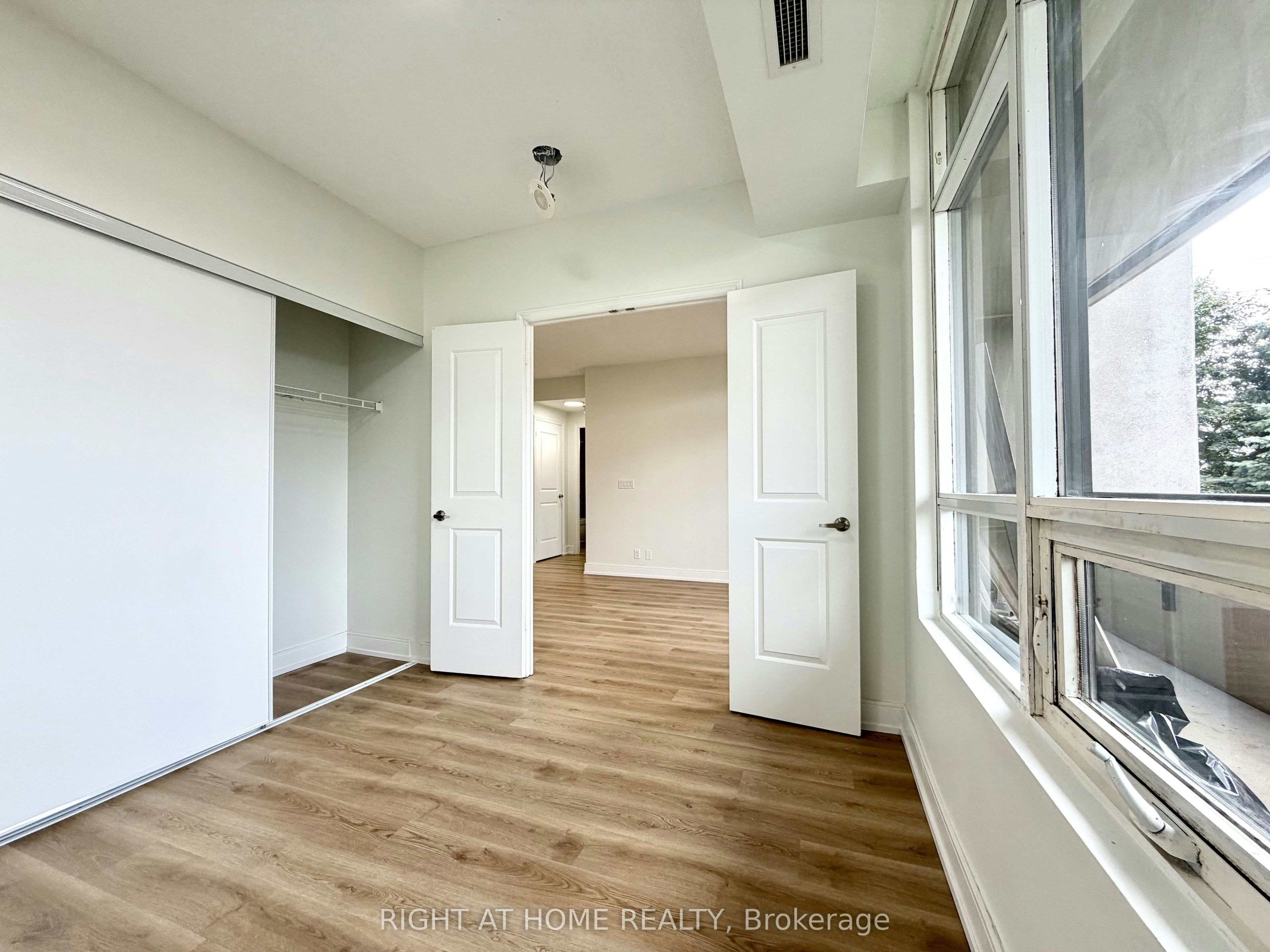 214-9235 Jane Street, Vaughan, ON, L6A 0J8 - 26