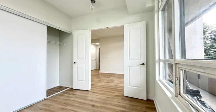 214-9235 Jane Street, Vaughan, ON, L6A 0J8 - 26