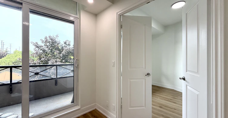 214-9235 Jane Street, Vaughan, ON, L6A 0J8 - 24