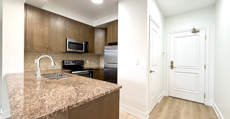 214-9235 Jane Street, Vaughan, ON, L6A 0J8 - 7