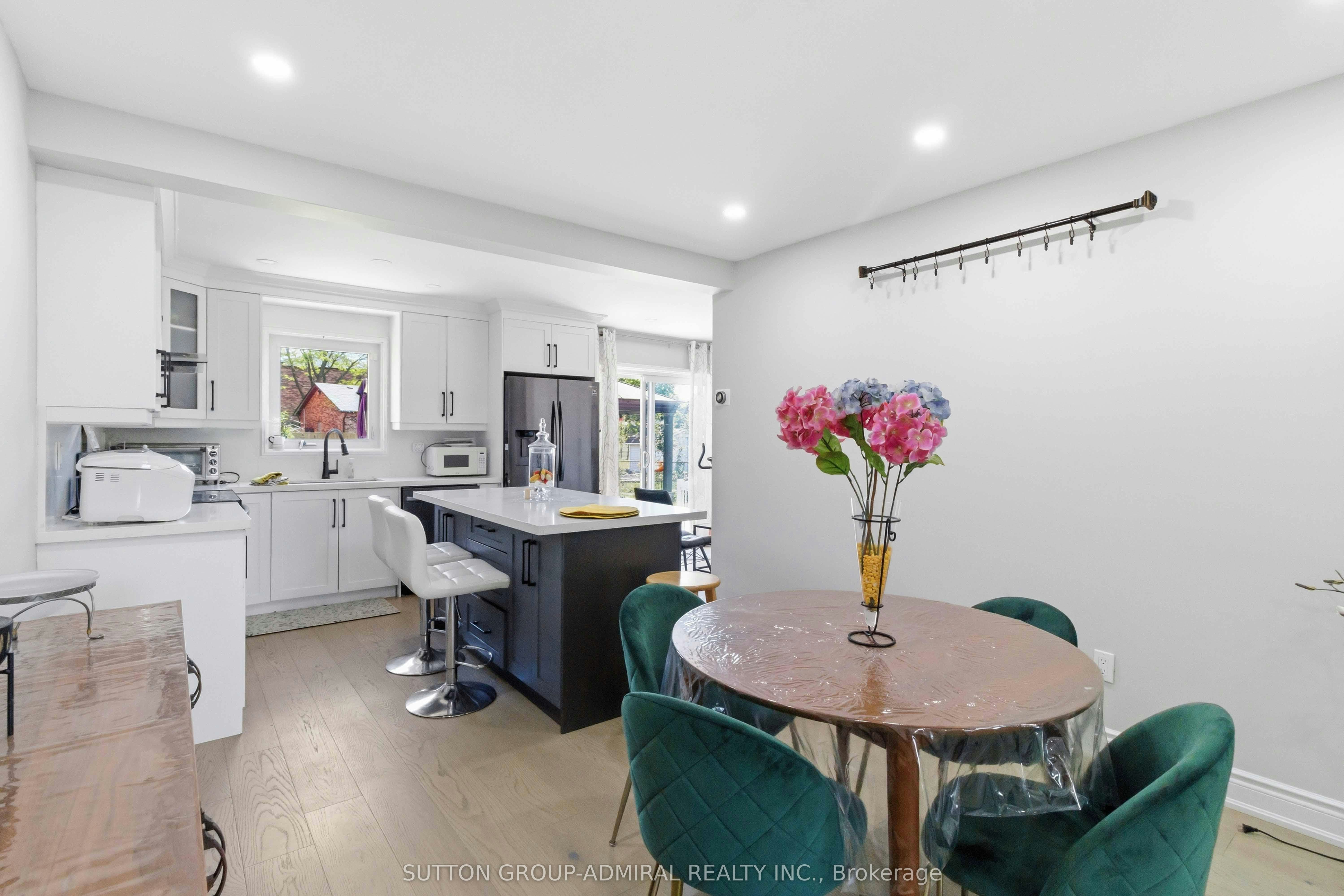 Main & Upper Flr-87 Marita Place, Vaughan, ON, L4K 3J5 - 10