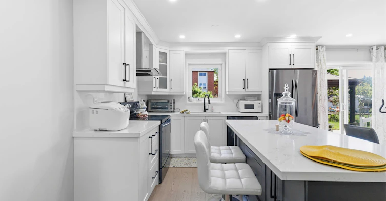 Main & Upper Flr-87 Marita Place, Vaughan, ON, L4K 3J5 - 11