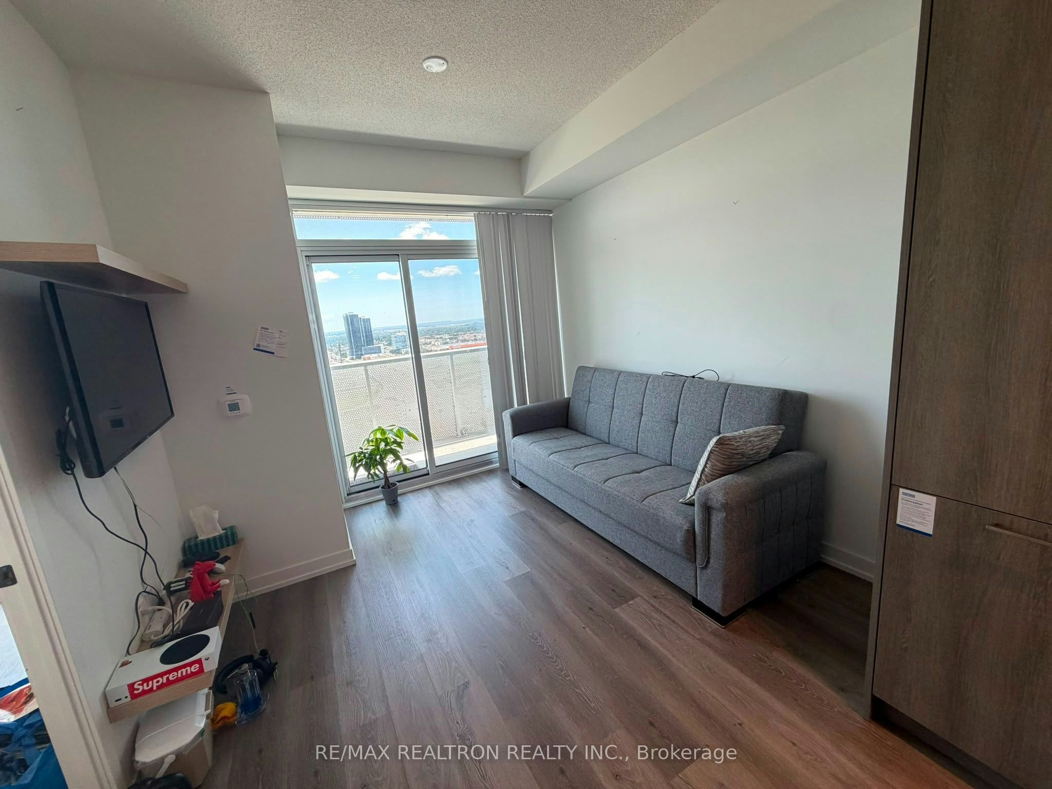 2208-225 Commerce Street, Vaughan, ON, L4K 0R1