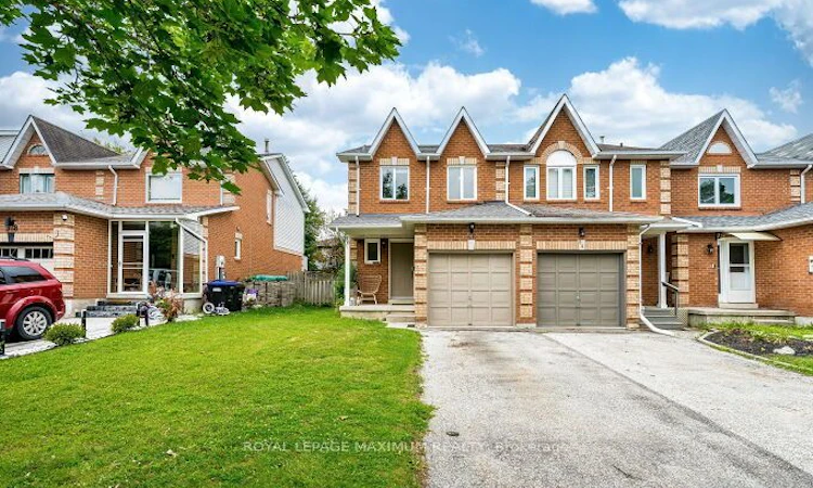 56 Potter Crescent