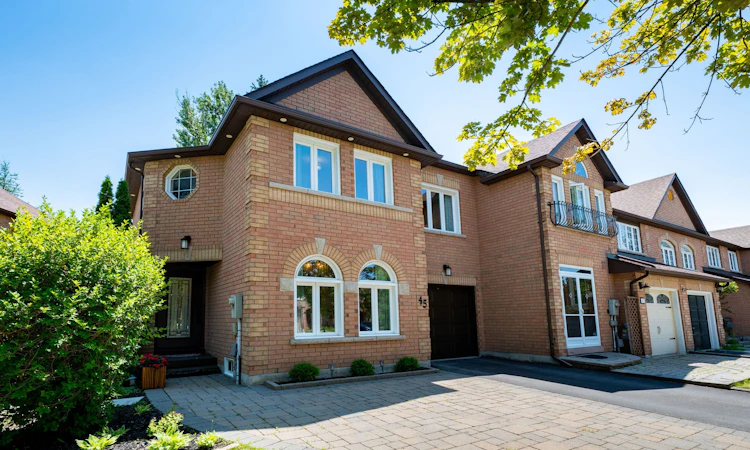 45 Mistleflower Court