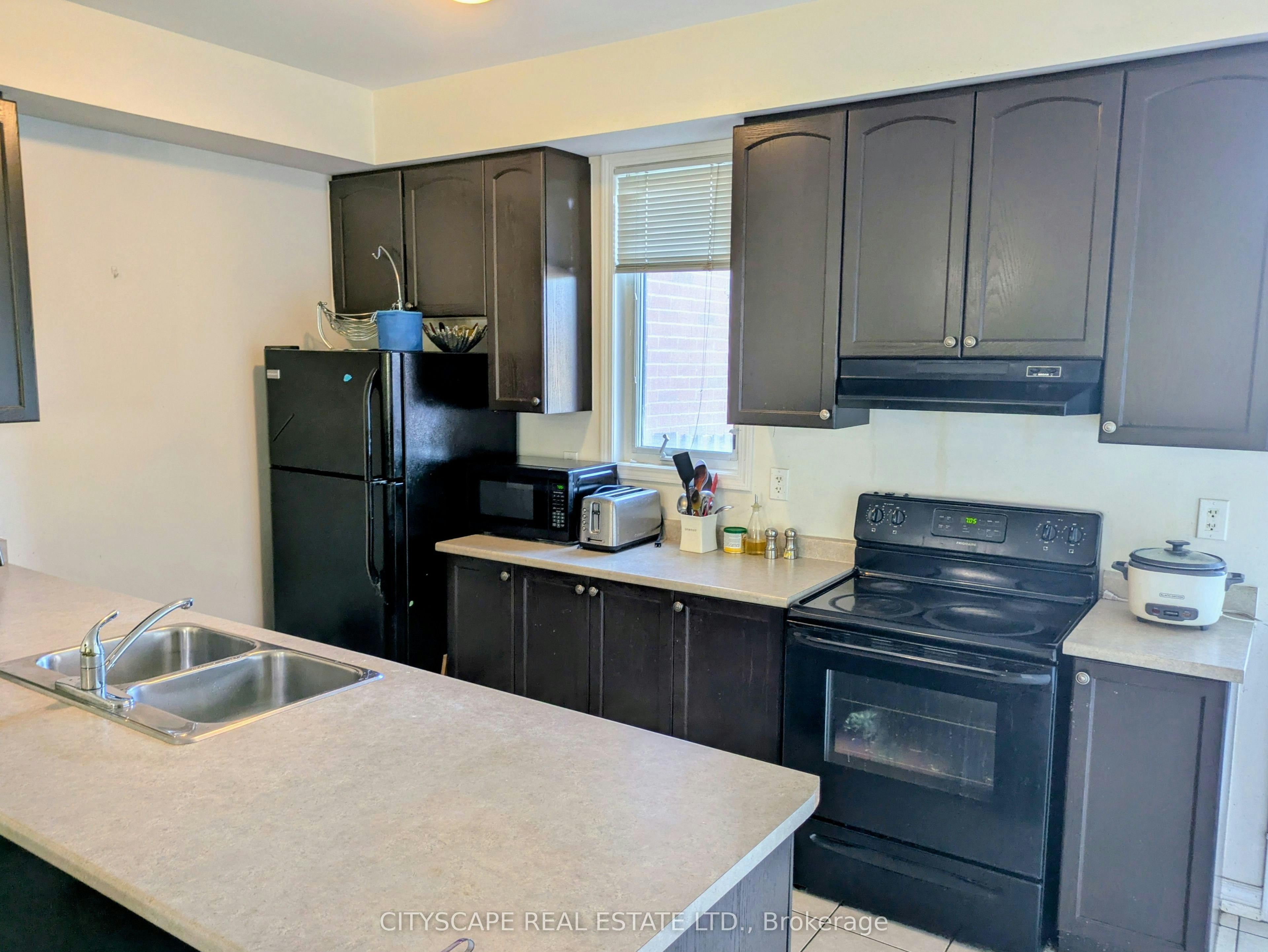 217 Riverlands Avenue, Markham, ON, L6B 0V8 - 11