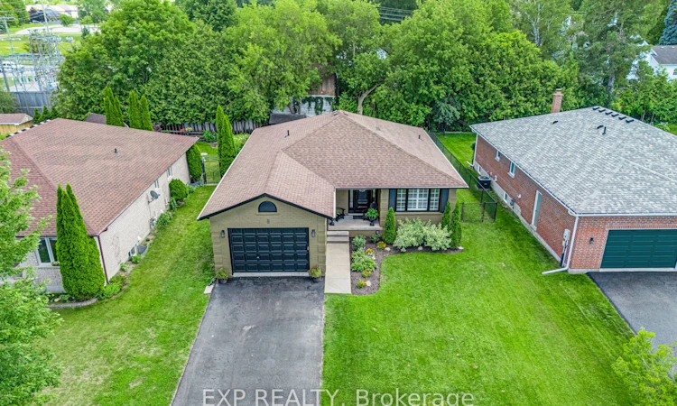 8 Low Boulevard