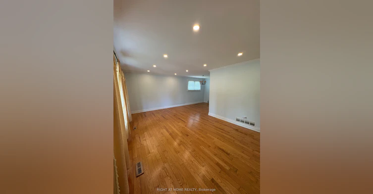 Upper Level-58 Devins Drive, Aurora, ON, L4G 2Z1 - 2