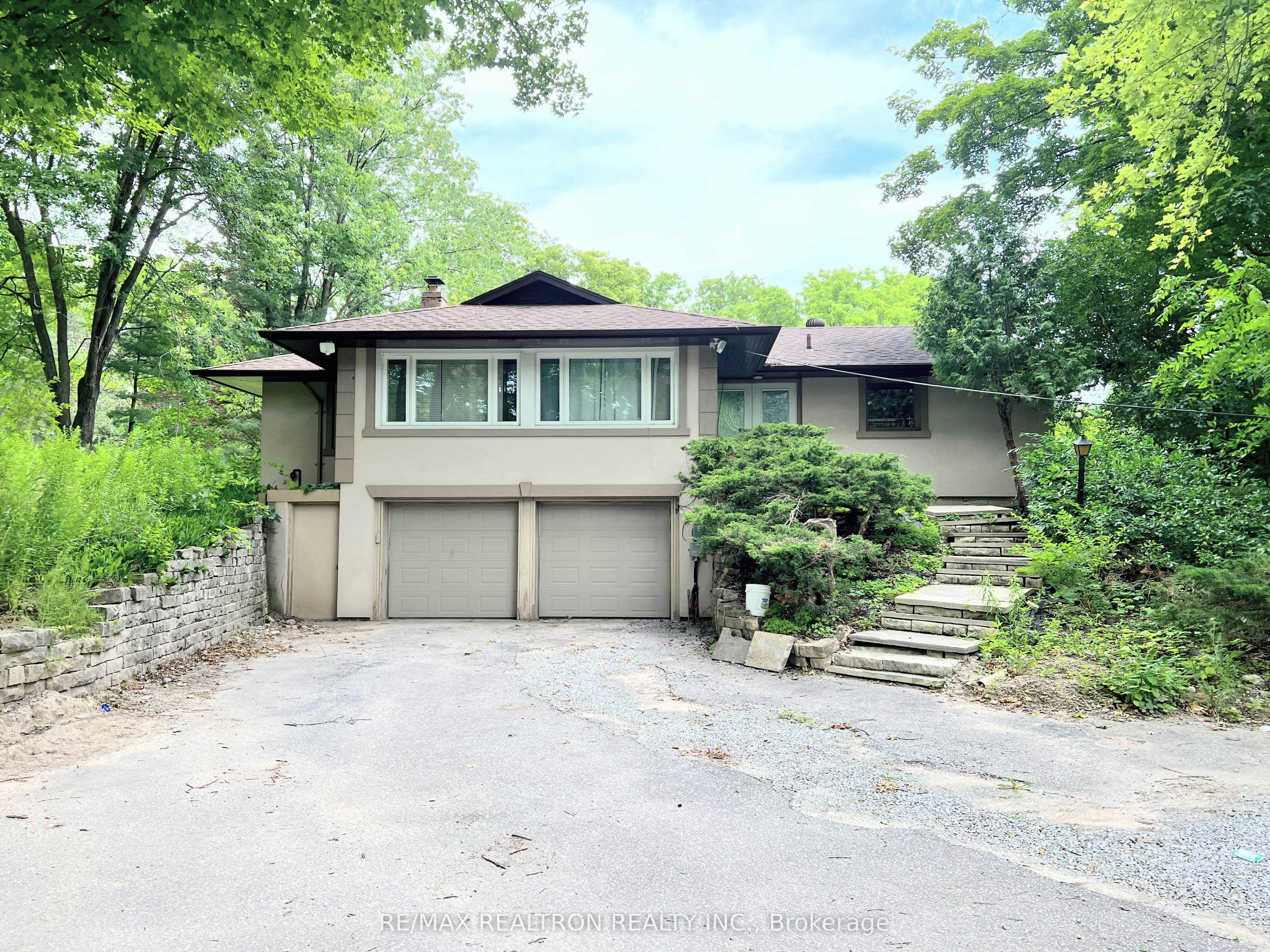9563 Warden Avenue, Markham, ON, L6C 1M5