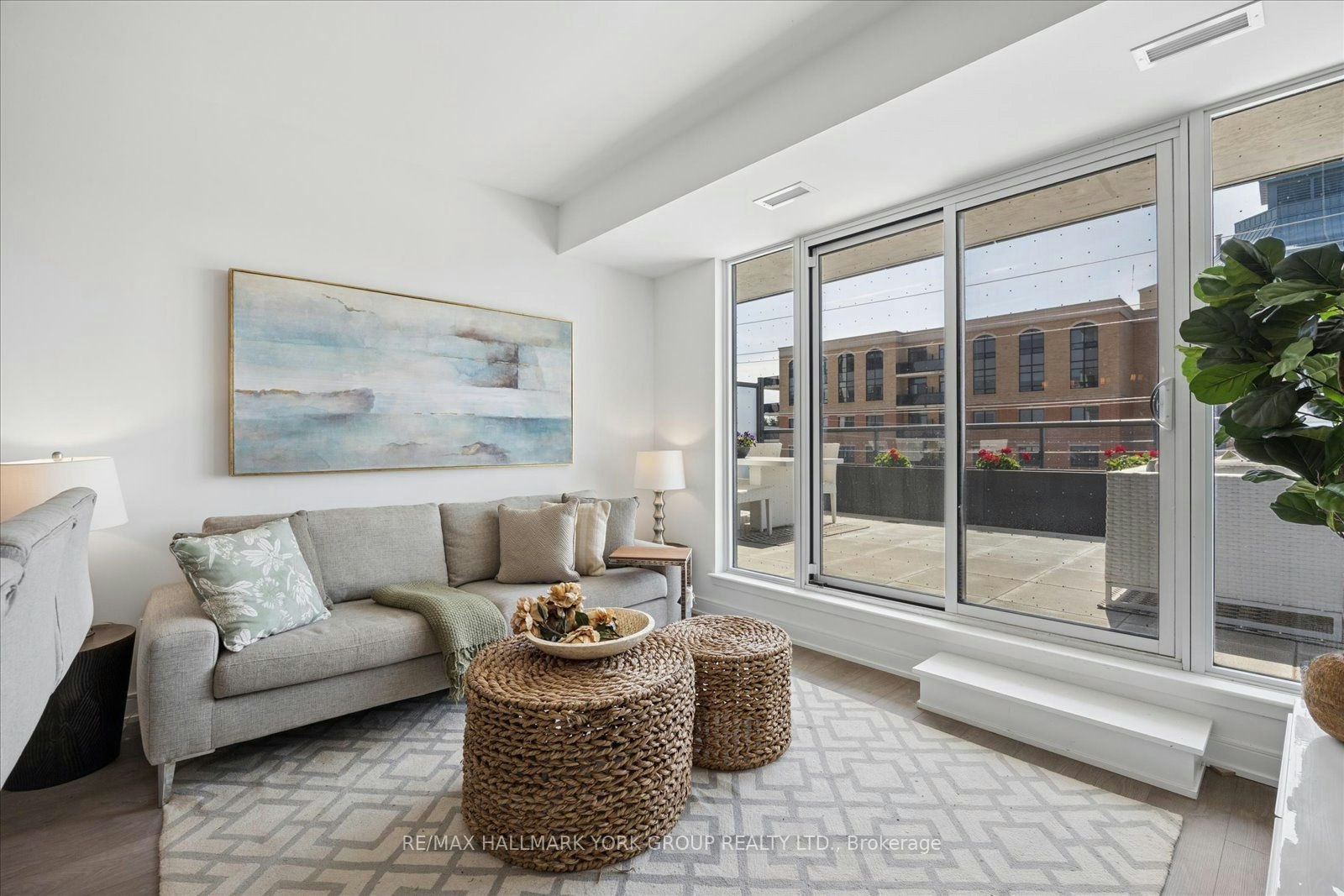 409-705 Davis Drive, Newmarket, ON, L3Y 2R2